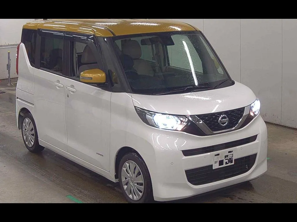 NISSAN ROOX X