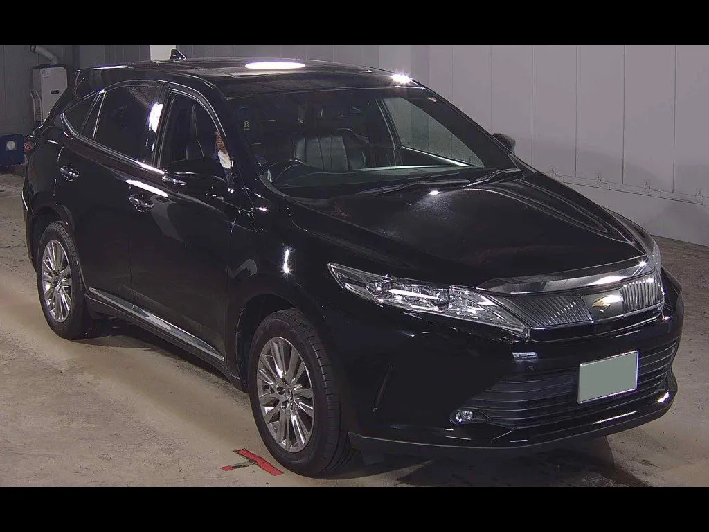TOYOTA HARRIER PREMIUM