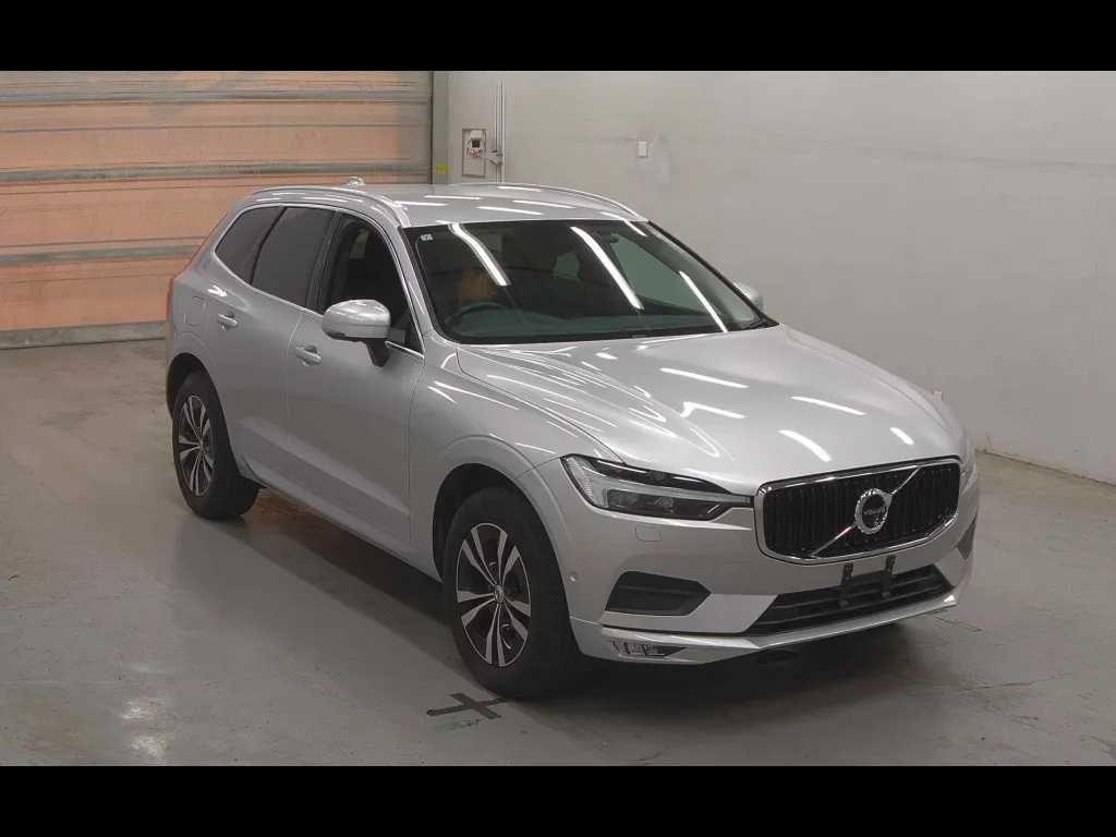 VOLVO XC60 4WD B5 AWD INSCRIPTION