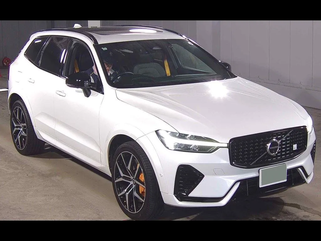 VOLVO XC60 4WD T8 POLESTAR ENGINEERED