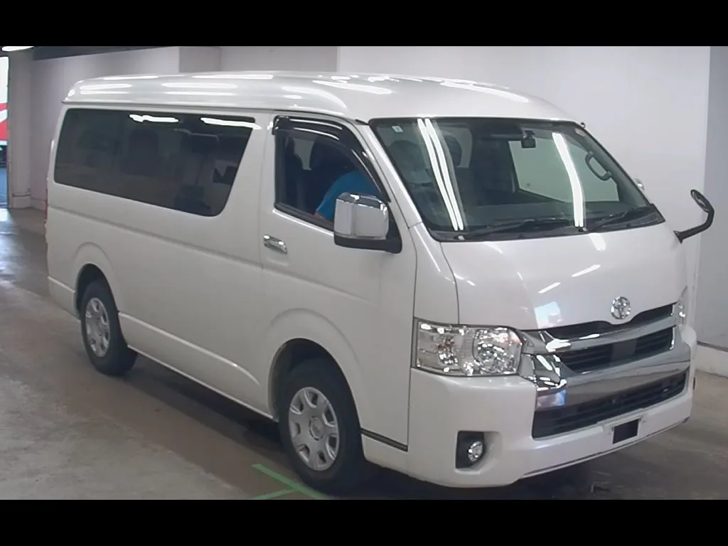 TOYOTA HIACE WAGON 4D 4WD GL