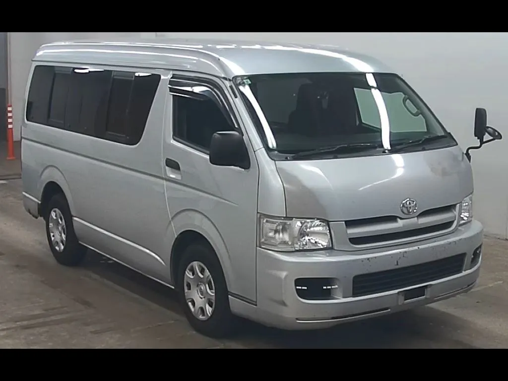 TOYOTA HIACE WAGON 4D
