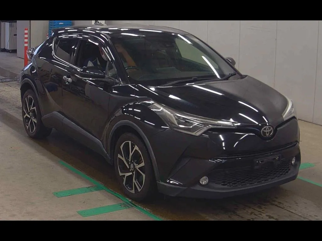 TOYOTA C-HR 4WD G-T LED EDITION