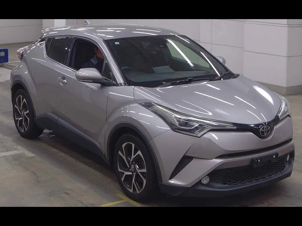 TOYOTA C-HR 4WD G-T