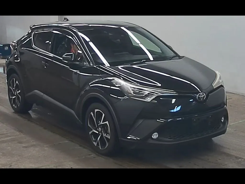 TOYOTA C-HR 4WD G-T