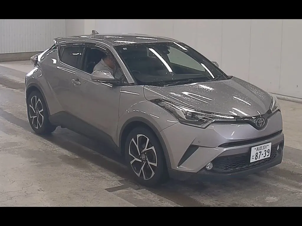 TOYOTA C-HR 4WD G-T