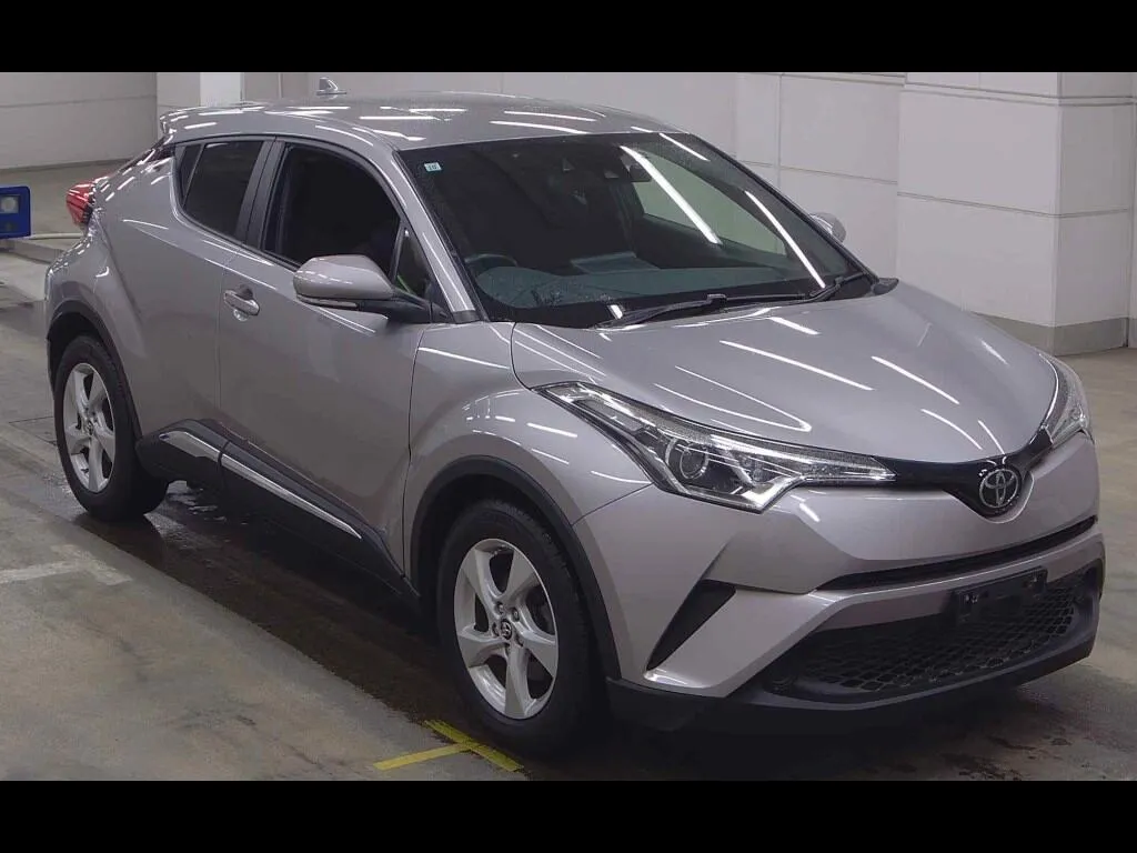 TOYOTA C-HR 4WD S-T