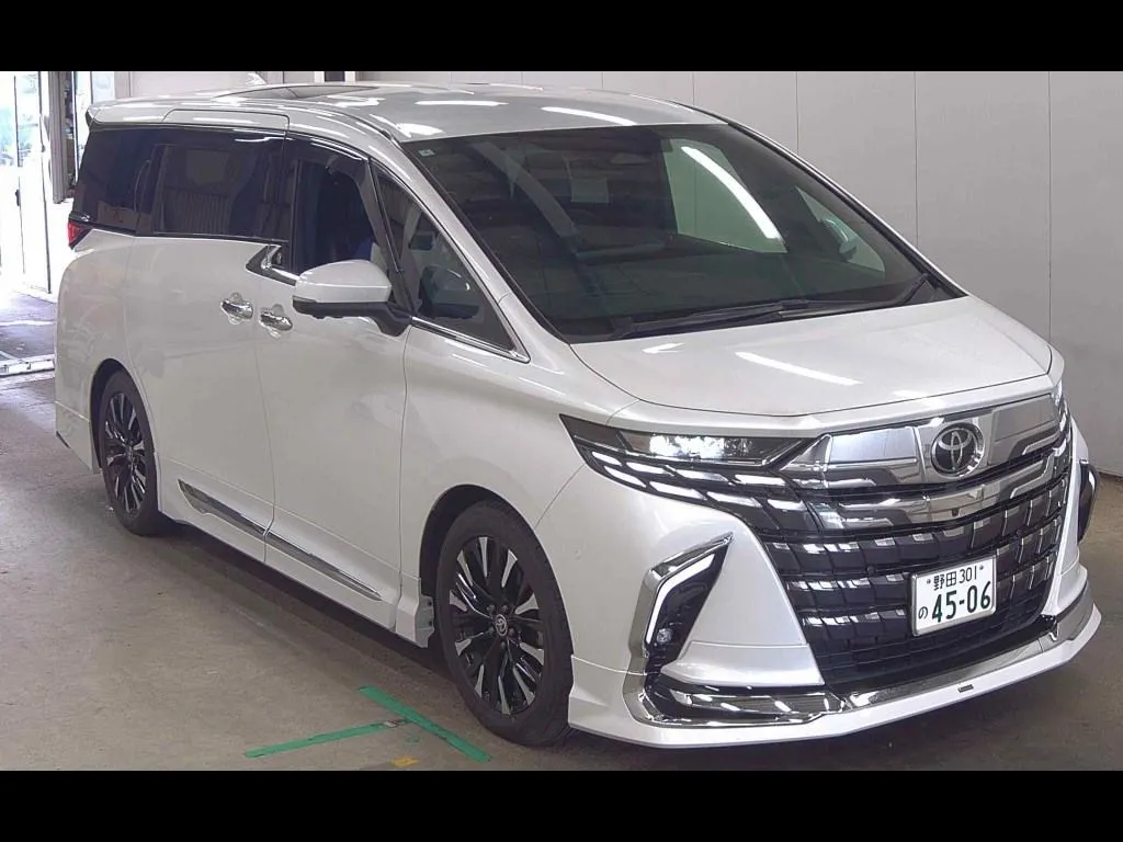 TOYOTA ALPHARD HYBRID EXECUTIVE LOUNGE