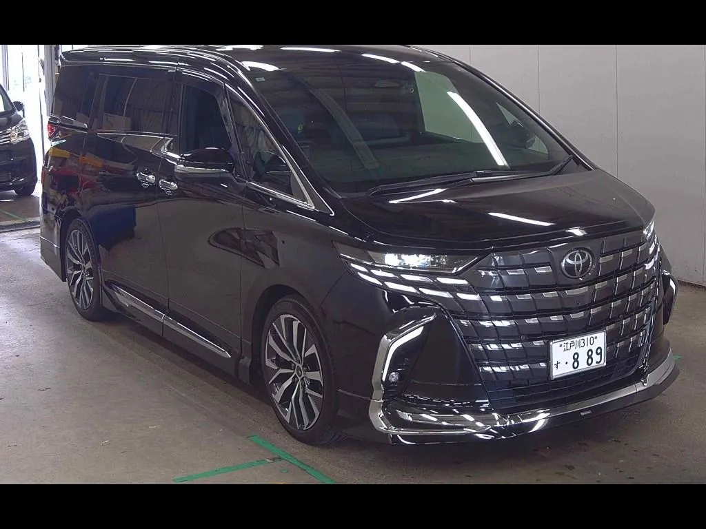 TOYOTA ALPHARD HYBRID EXECUTIVE LOUNGE