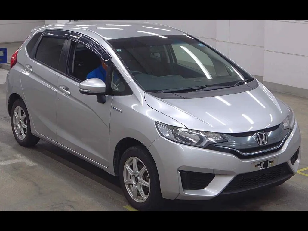 HONDA FIT HYBRID 4WD F PACKAGE
