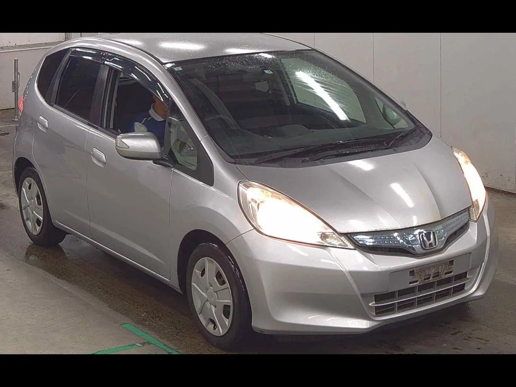 HONDA FIT HYBRID BASE GRADE