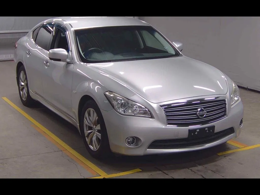 NISSAN FUGA 370GT