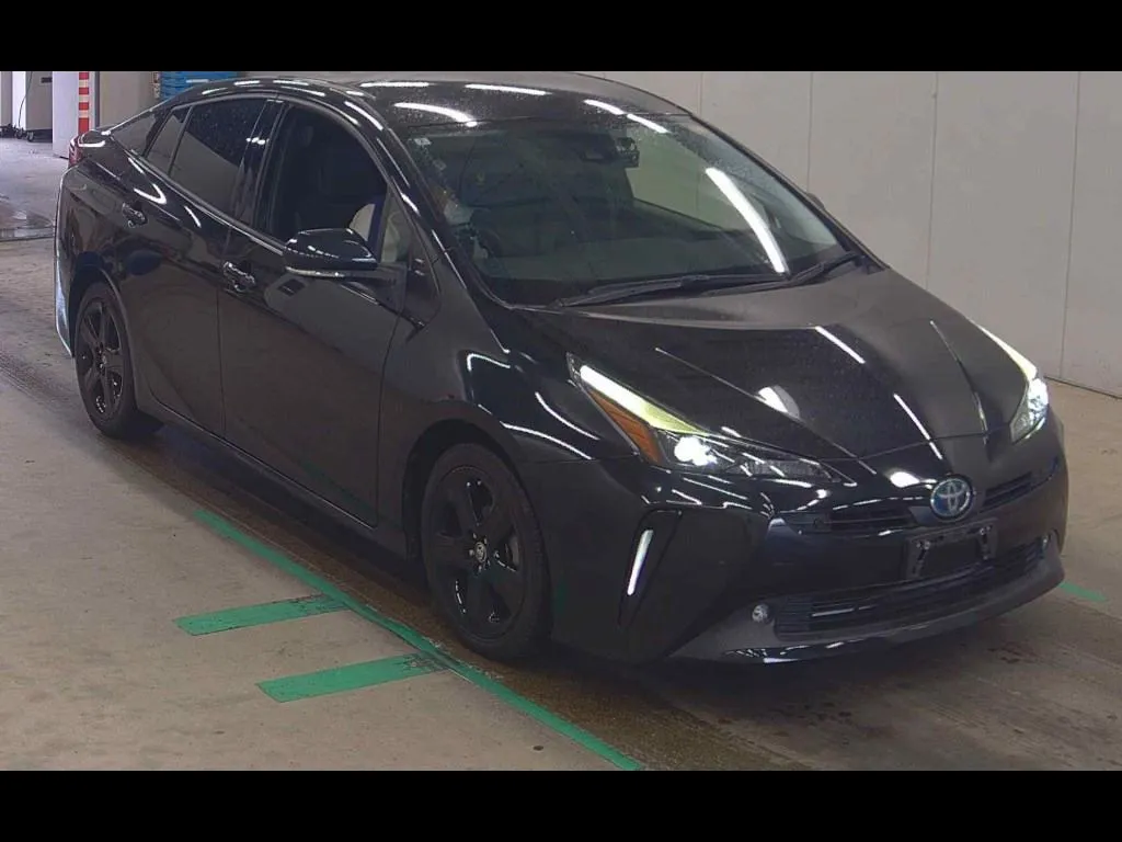 TOYOTA PRIUS 5D S TOURING SELECTION BLACK EDITION