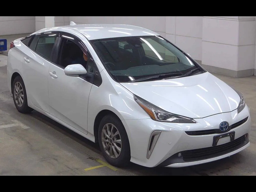 TOYOTA PRIUS 5D 4WD S