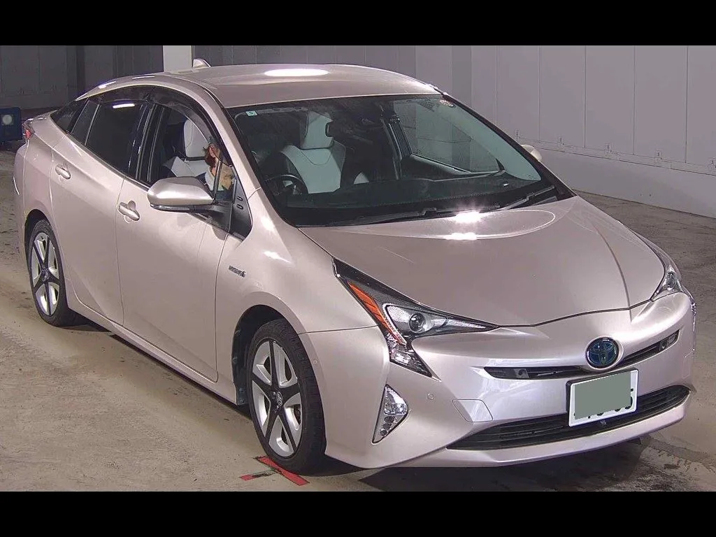 TOYOTA PRIUS 5D 4WD A PREMIUM TOURING SELECTION