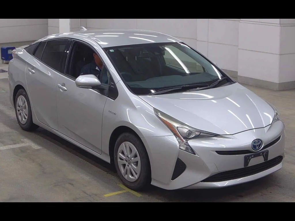 TOYOTA PRIUS 5D 4WD S