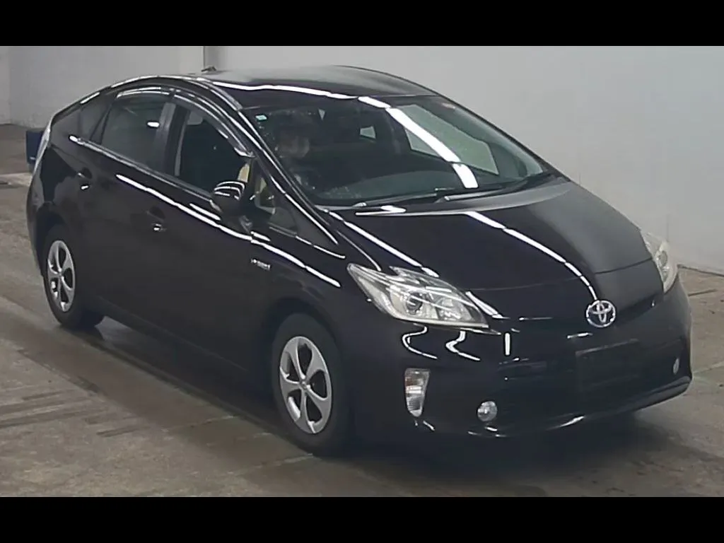 TOYOTA PRIUS 5D S