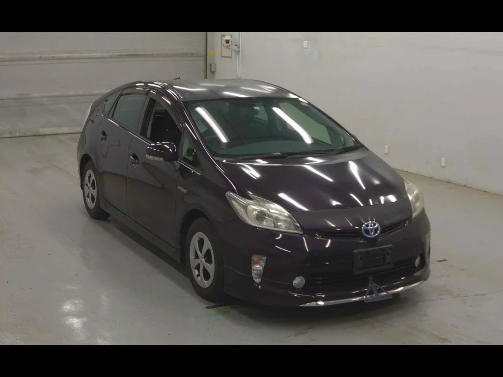 TOYOTA PRIUS 5D S