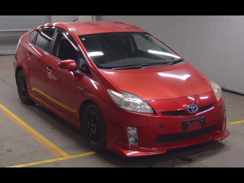TOYOTA PRIUS 5D S