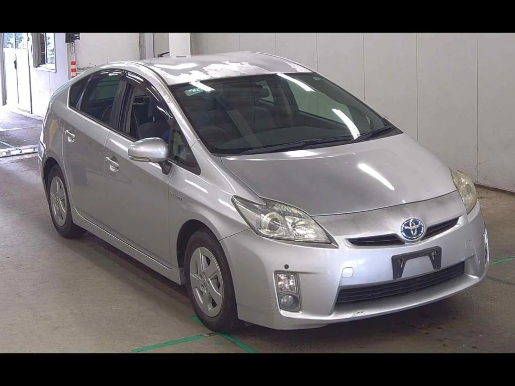 TOYOTA PRIUS 5D