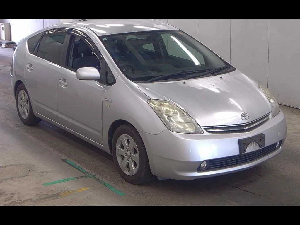 TOYOTA PRIUS 5D S