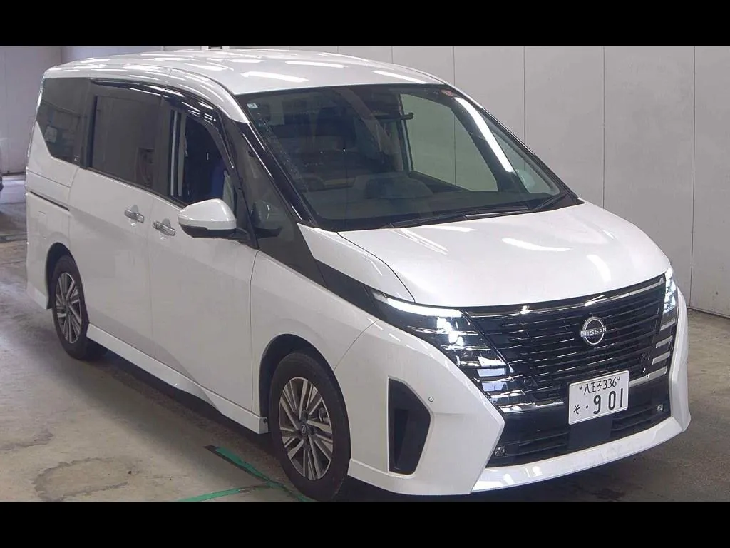 NISSAN SERENA 5D E-POWER HIGHWAY STAR V
