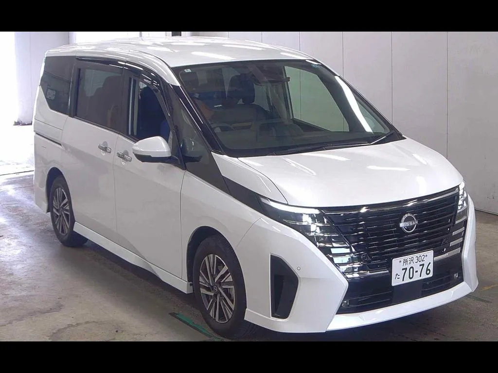 NISSAN SERENA 5D E-POWER HIGHWAY STAR V