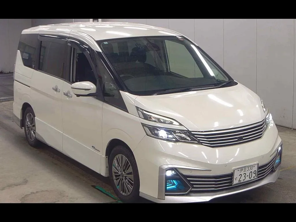 NISSAN SERENA 5D RIDER