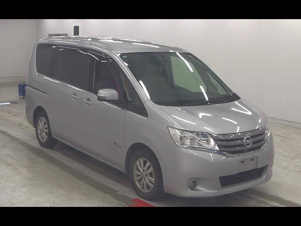 NISSAN SERENA 5D 20G S-HYBRID