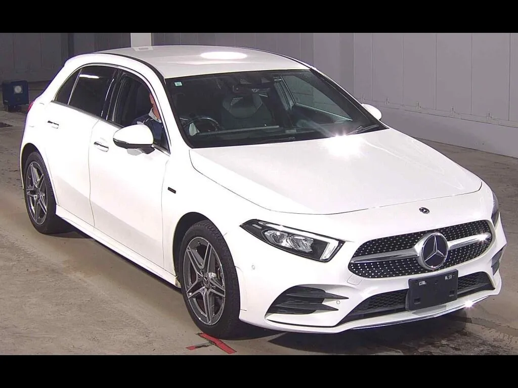 MERCEDES BENZ A-CLASS A250E