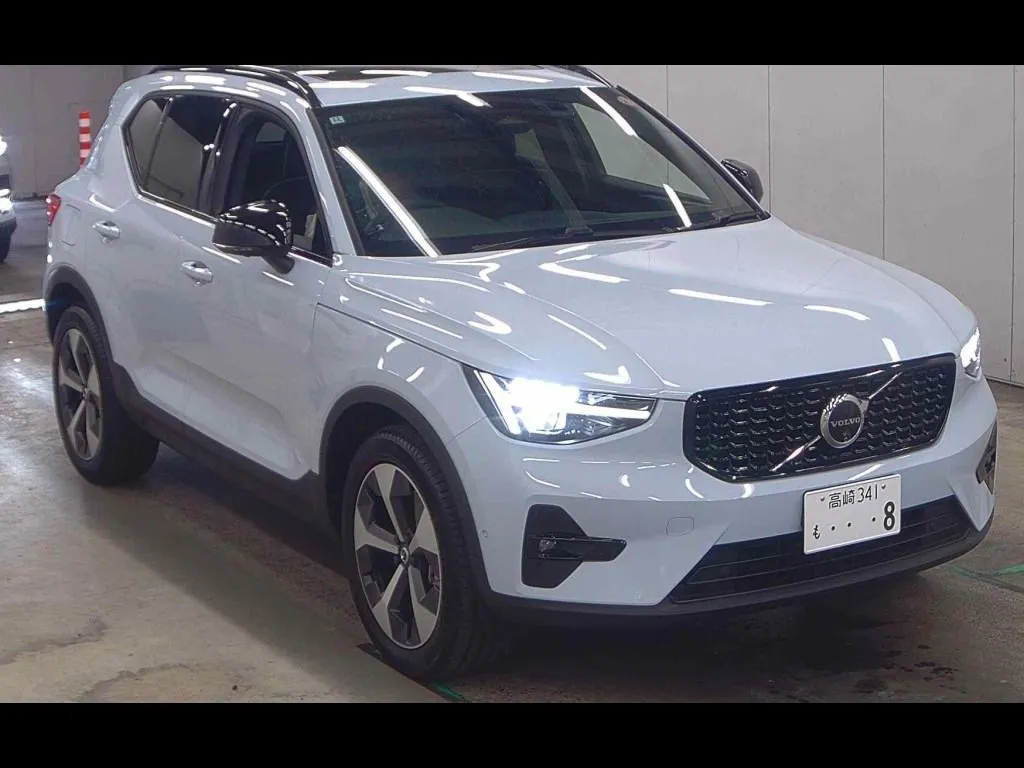VOLVO XC40 4WD ULTRA B4 AWD DARK EDITION