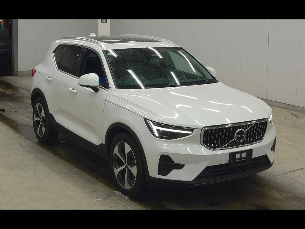 VOLVO XC40 4WD ULTIMATE B4 AWD