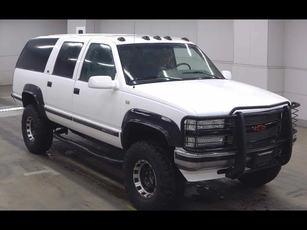 CHEVROLET SUBURBAN 4WD LT
