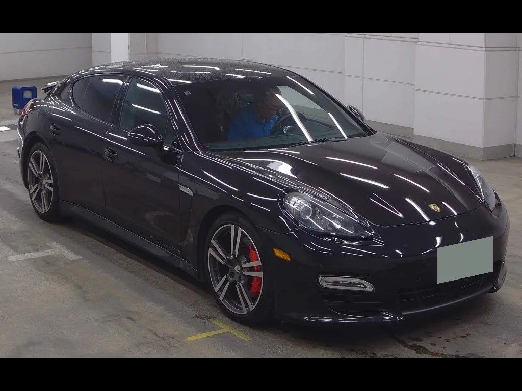 PORSCHE PANAMERA 5D