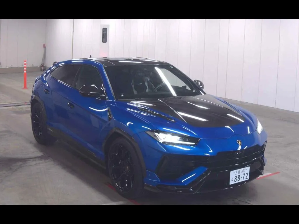 LAMBORGHINI URUS 4WD PERFORMANTE