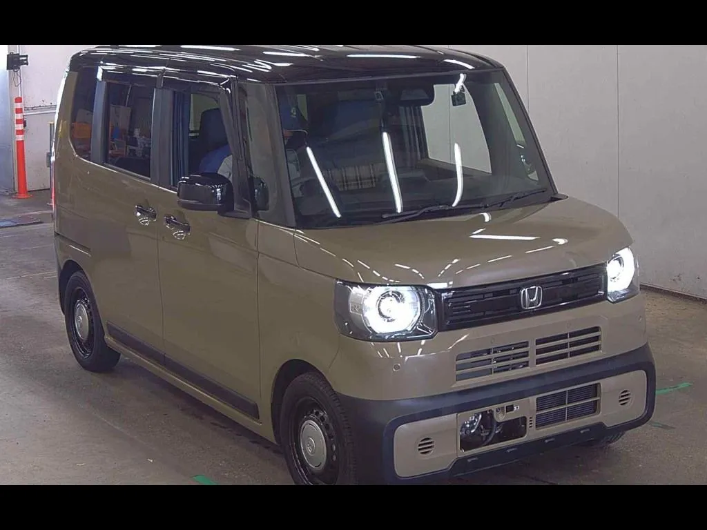 HONDA N-BOX JOY BASE GRADE 2 TONE