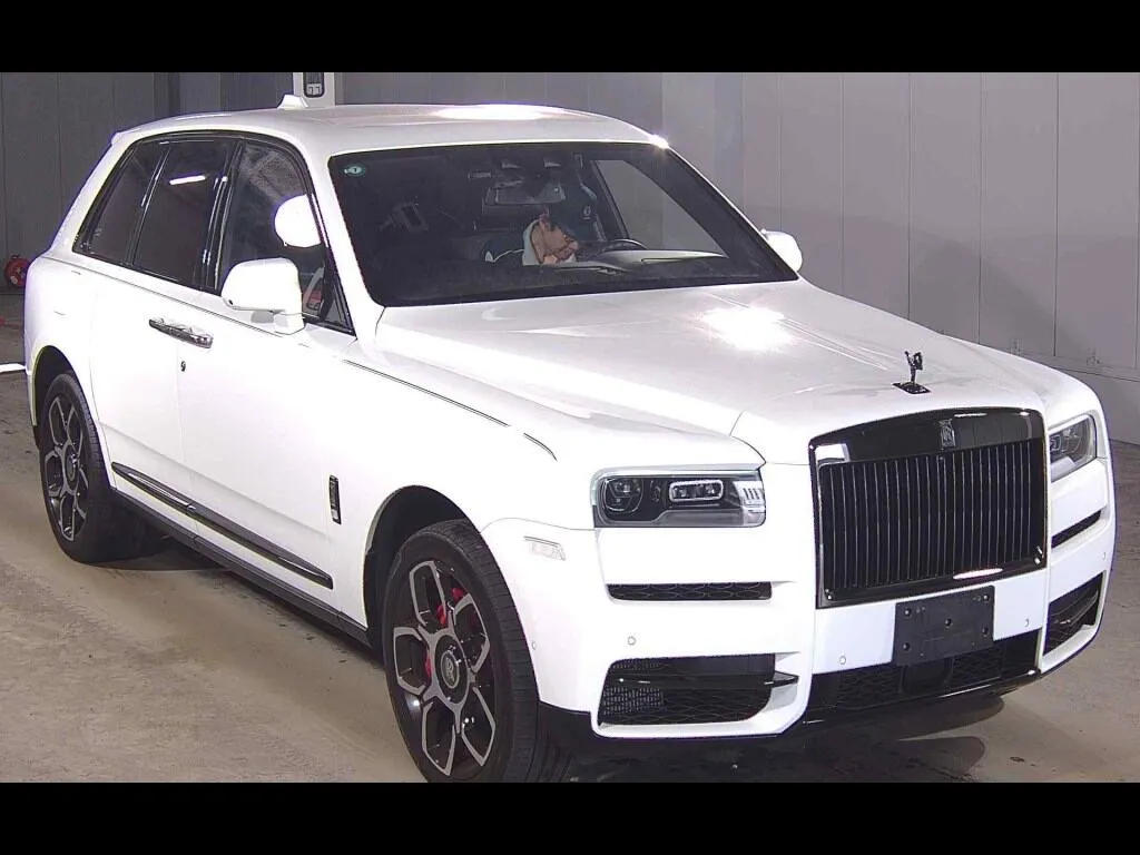ROLLS-ROYCE CULLINAN 4WD BLACK BADGE