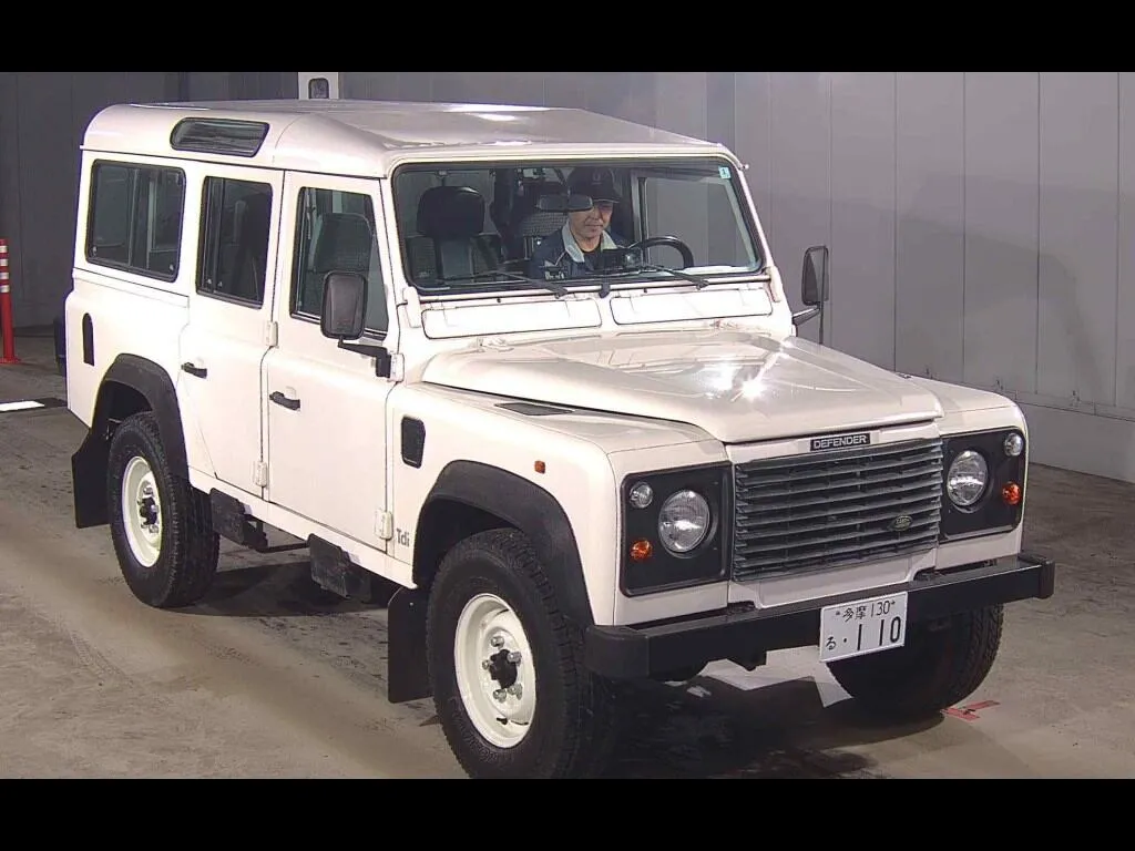 LAND ROVER DEFENDER 5D 4WD 110