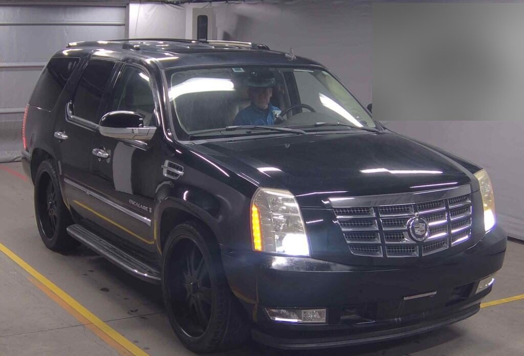 2010 CADILLAC ESCALADE