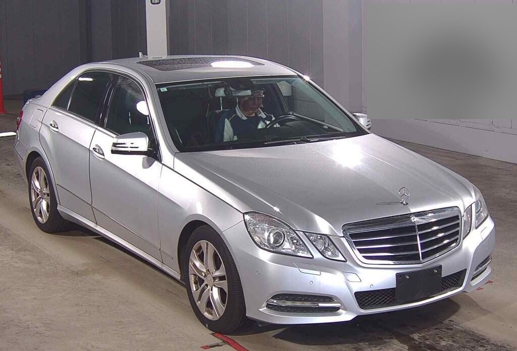 2009 MERCEDES-BENZ E-CLASS E350 AVANTGARDE