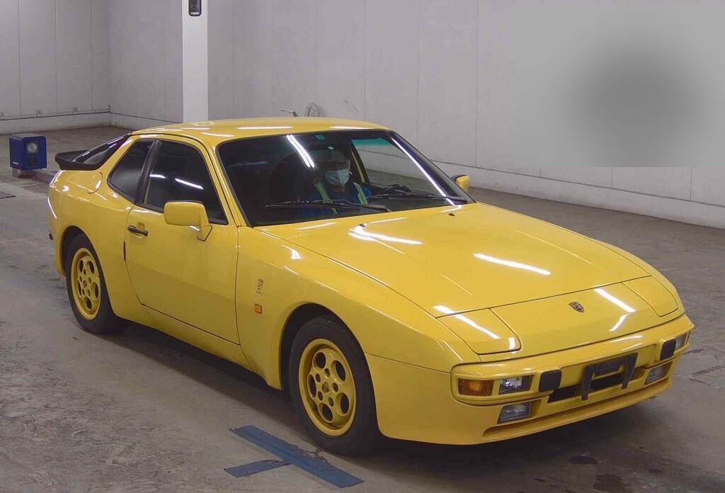 1988 PORSCHE 944