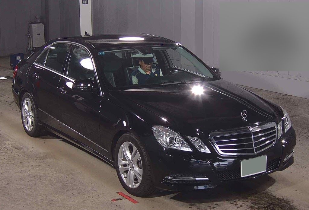 2013 MERCEDES-BENZ E-CLASS E350 AVANTGARDE