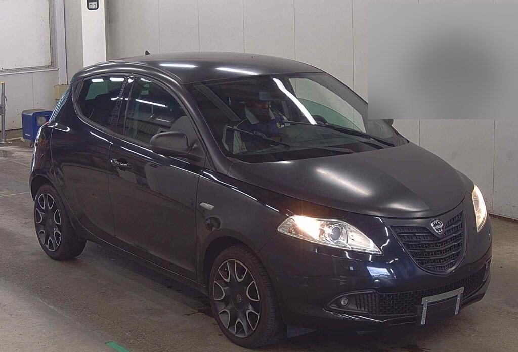 2015 LANCIA YPSILON