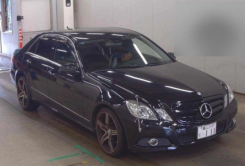 2010 MERCEDES-BENZ E-CLASS E350 AVANTGARDE