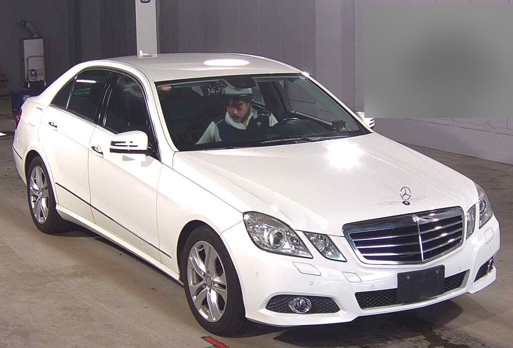 2010 MERCEDES-BENZ E-CLASS E350 AVANTGARDE