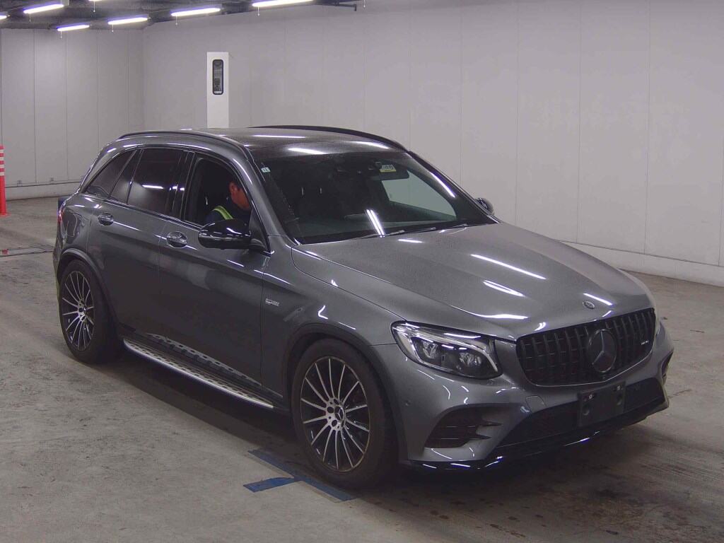 MERCEDES AMG GLC