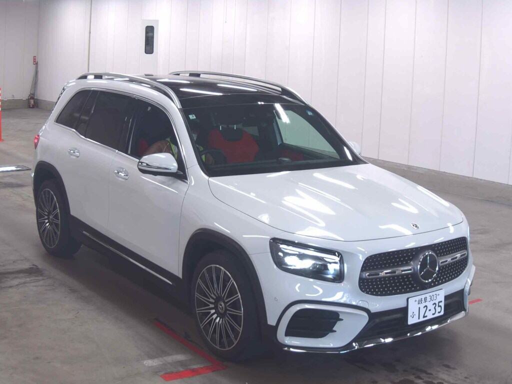 MERCEDES BENZ GLB