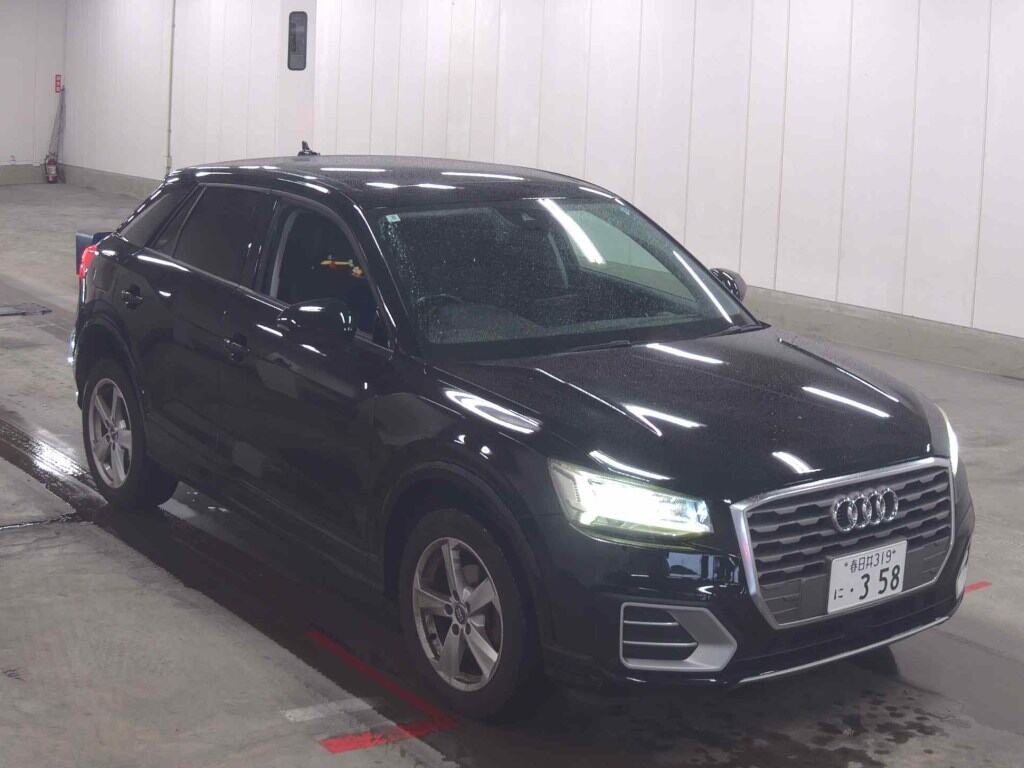 AUDI Q2