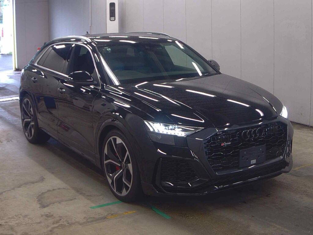 AUDI RS Q8