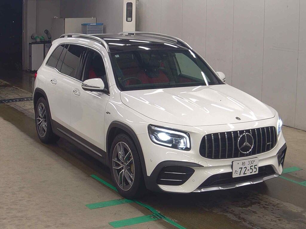 MERCEDES AMG GLB